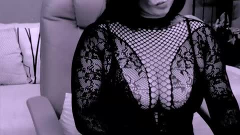 The Queen online show from 10/05/25, 01:26