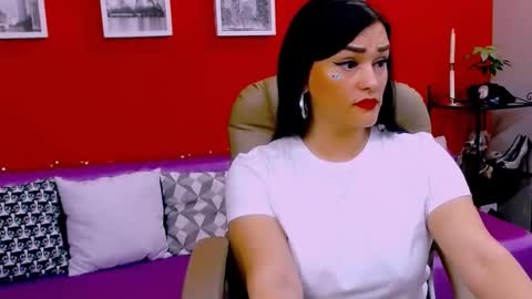 The Queen online show from 11/22/25, 12:20