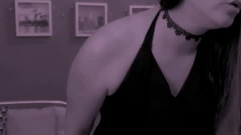 The Queen online show from 12/15/25, 01:21