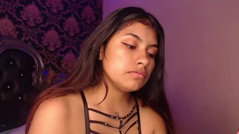 Snapshot of chantalpetit chatting on 12/01/25, 06:46 chantalpetit online show from 12/01/25, 06:46