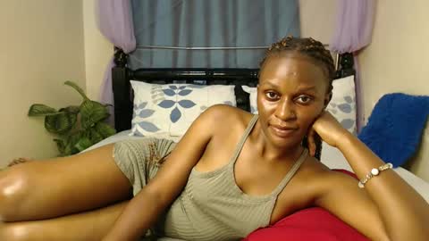 Snapshot of chantelsamz2 chatting on 12/05/24, 11:27 Chantel online show from 12/05/24, 11:27