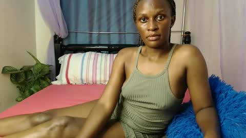 Snapshot of chantelsamz2 chatting on 12/09/24, 11:47 Chantel online show from 12/09/24, 11:47