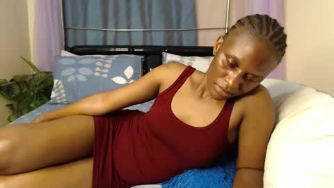 Snapshot of chantelsamz2 chatting on 12/30/24, 08:04 Chantel online show from 12/30/24, 08:04