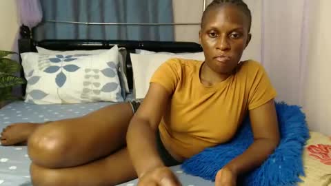 Snapshot of chantelsamz2 chatting on 01/02/25, 09:18 Chantel online show from 01/02/25, 09:18