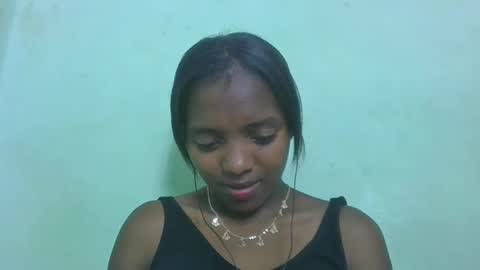 Snapshot of chanteuse655720 chatting on 05/15/26, 07:04 chanteuse655720 online show from 05/15/26, 07:04