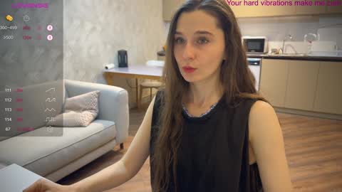 Snapshot of chantwow chatting on 01/12/25, 02:30 Liz online show from 01/12/25, 02:30