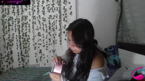 charis_bellota online show from 12/24/24, 12:55