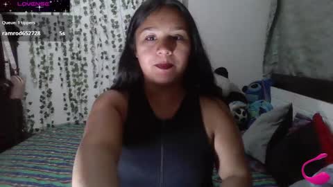 charis_bellota online show from 12/25/24, 03:08