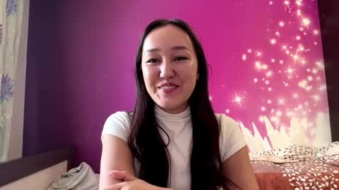 Mia online show from 03/12/26, 08:20