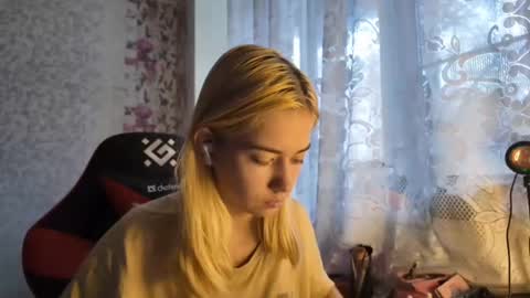 Snapshot of charleneschonert chatting on 10/29/25, 07:54 Nancy online show from 10/29/25, 07:54