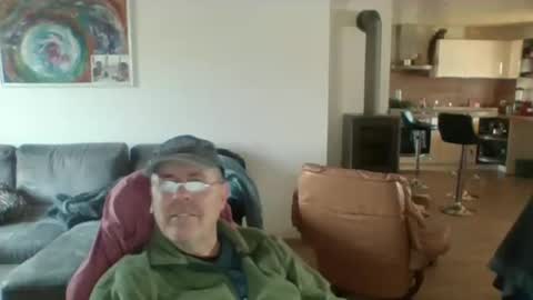 charles6064 online show from 01/02/25, 09:22