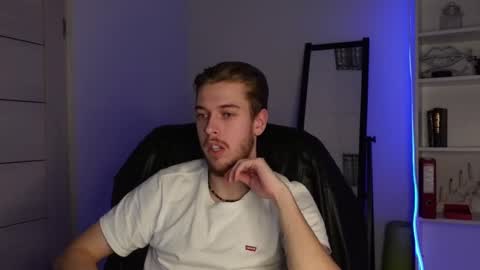 Snapshot of charles_sins chatting on 02/09/25, 05:01 CHARLES SINS online show from 02/09/25, 05:01