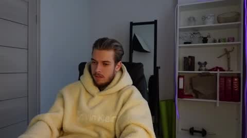 Snapshot of charles_sins chatting on 02/15/25, 02:11 CHARLES SINS online show from 02/15/25, 02:11