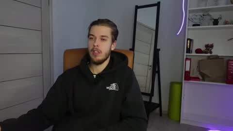 Snapshot of charles_sins chatting on 02/21/25, 02:27 CHARLES SINS online show from 02/21/25, 02:27