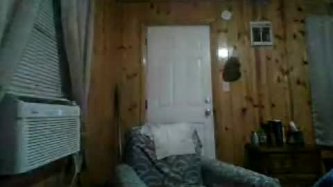 Snapshot of charlesb13 chatting on 07/08/26, 03:33 charlesb13 online show from 07/08/26, 03:33
