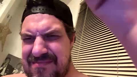 Snapshot of charlie371403 chatting on 11/07/25, 07:30 charlie371403 online show from 11/07/25, 07:30