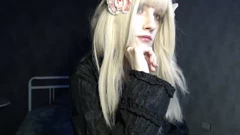 Snapshot of charlie_crystal chatting on 07/02/26, 02:22 Charlie online show from 07/02/26, 02:22