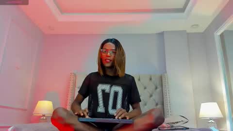 Snapshot of charlie_storm_ chatting on 10/27/25, 11:58 online show from 10/27/25, 11:58