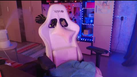 charlie online show from 12/28/24, 08:36