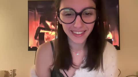 Snapshot of charlieangella chatting on 02/12/25, 07:24 Charlie online show from 02/12/25, 07:24