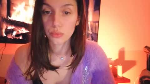 Snapshot of charlieangella chatting on 02/17/25, 07:42 Charlie online show from 02/17/25, 07:42