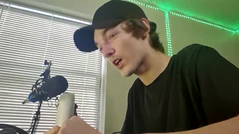 char sexiness online show from 10/28/25, 09:17