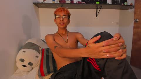 Snapshot of charlieerusso chatting on 01/16/25, 12:34 Charles Russo online show from 01/16/25, 12:34