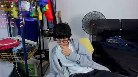 Snapshot of charlietaylorr__ chatting on 07/18/26, 03:11 Charlie online show from 07/18/26, 03:11