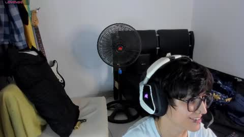 Snapshot of charlietaylorr__ chatting on 07/31/26, 04:12 Charlie online show from 07/31/26, 04:12