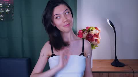 Yumi online show from 06/01/26, 12:34
