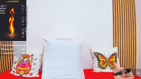 Snapshot of charlize_aniston2 chatting on 12/05/25, 03:37 Charlize online show from 12/05/25, 03:37