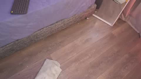 Char 3  Lets go for the 100 Thumb-Up   online show from 11/23/25, 03:06