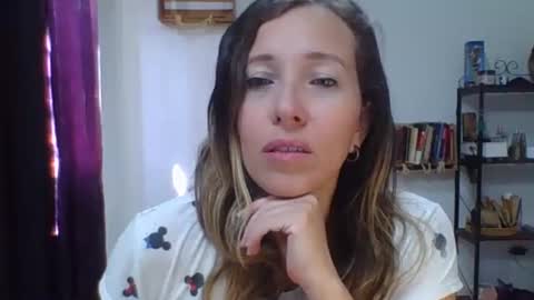 Snapshot of charlot_ponze chatting on 10/24/25, 06:48 charlott online show from 10/24/25, 06:48