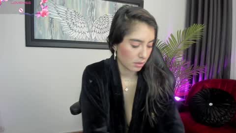Charlote online show from 01/14/25, 02:43