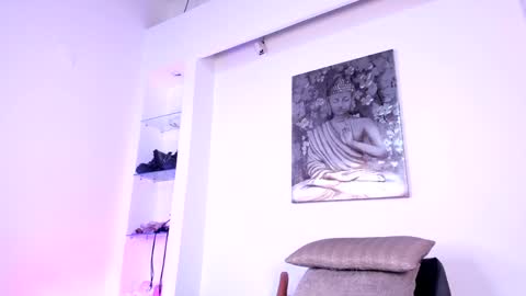 Snapshot of charlote_zc_ chatting on 01/19/25, 02:04 Charlote online show from 01/19/25, 02:04