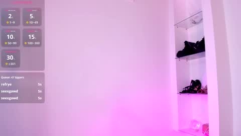 Snapshot of charlote_zc_ chatting on 01/28/25, 01:39 Charlote online show from 01/28/25, 01:39