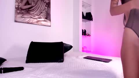 Snapshot of charlote_zc_ chatting on 02/11/25, 07:38 Charlote online show from 02/11/25, 07:38