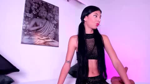 Snapshot of charlote_zc_ chatting on 02/24/25, 07:52 Charlote online show from 02/24/25, 07:52