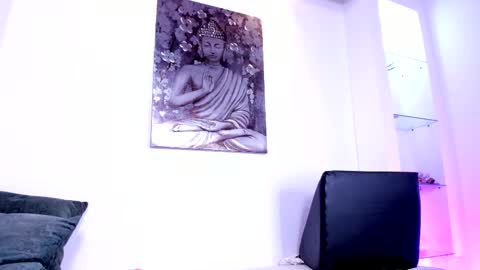 Snapshot of charlote_zc_ chatting on 03/06/25, 10:58 Charlote online show from 03/06/25, 10:58