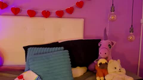 Char 3 online show from 02/16/26, 03:08