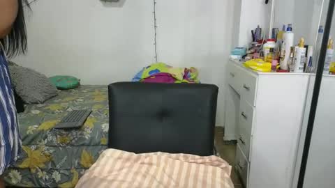 charlotte_027 online show from 12/22/25, 03:36