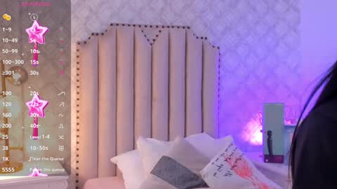   Charlotte  online show from 12/15/24, 07:21