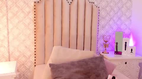   Charlotte  online show from 02/16/25, 12:10