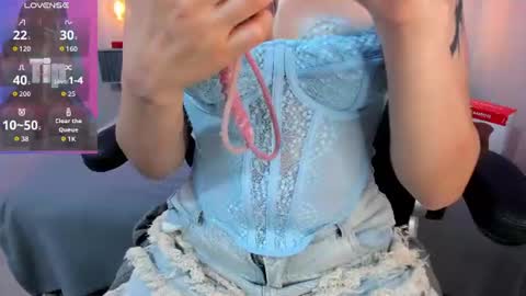 Snapshot of charlotte__benett chatting on 06/23/26, 05:16 Charlotte online show from 06/23/26, 05:16