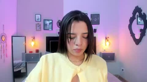 Snapshot of charlotte__benett chatting on 06/24/26, 05:39 Charlotte online show from 06/24/26, 05:39