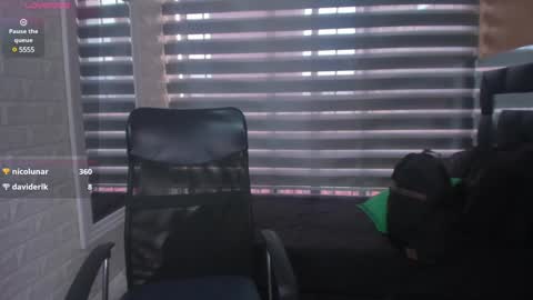 Snapshot of charlotte__g chatting on 02/03/25, 07:00 charlotte online show from 02/03/25, 07:00