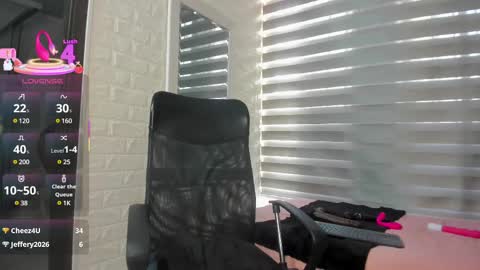 Snapshot of charlotte__g chatting on 03/03/25, 04:56 charlotte online show from 03/03/25, 04:56