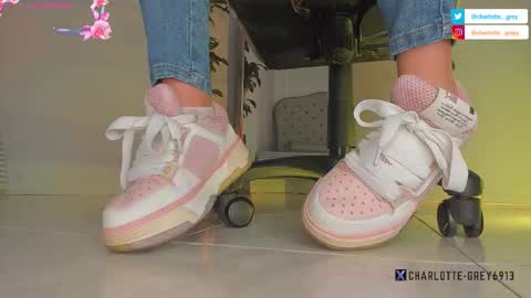 charlotte  grey online show from 11/07/25, 08:31