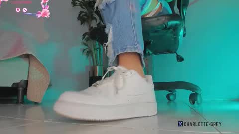 charlotte  grey online show from 02/25/26, 08:18