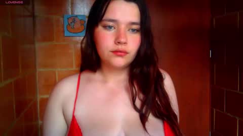 Snapshot of charlotte_allen_ chatting on 11/11/25, 06:52 Charlotte online show from 11/11/25, 06:52